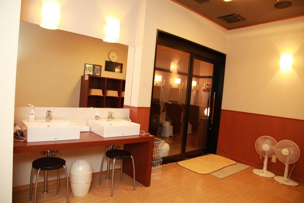 Green Rich Hotel Hiroshima Shinkansenguchi Ngoại thất bức ảnh